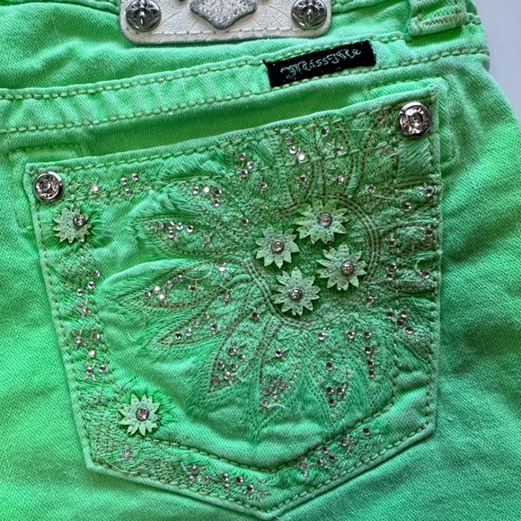 Jean shorts - Picture 4 of 5